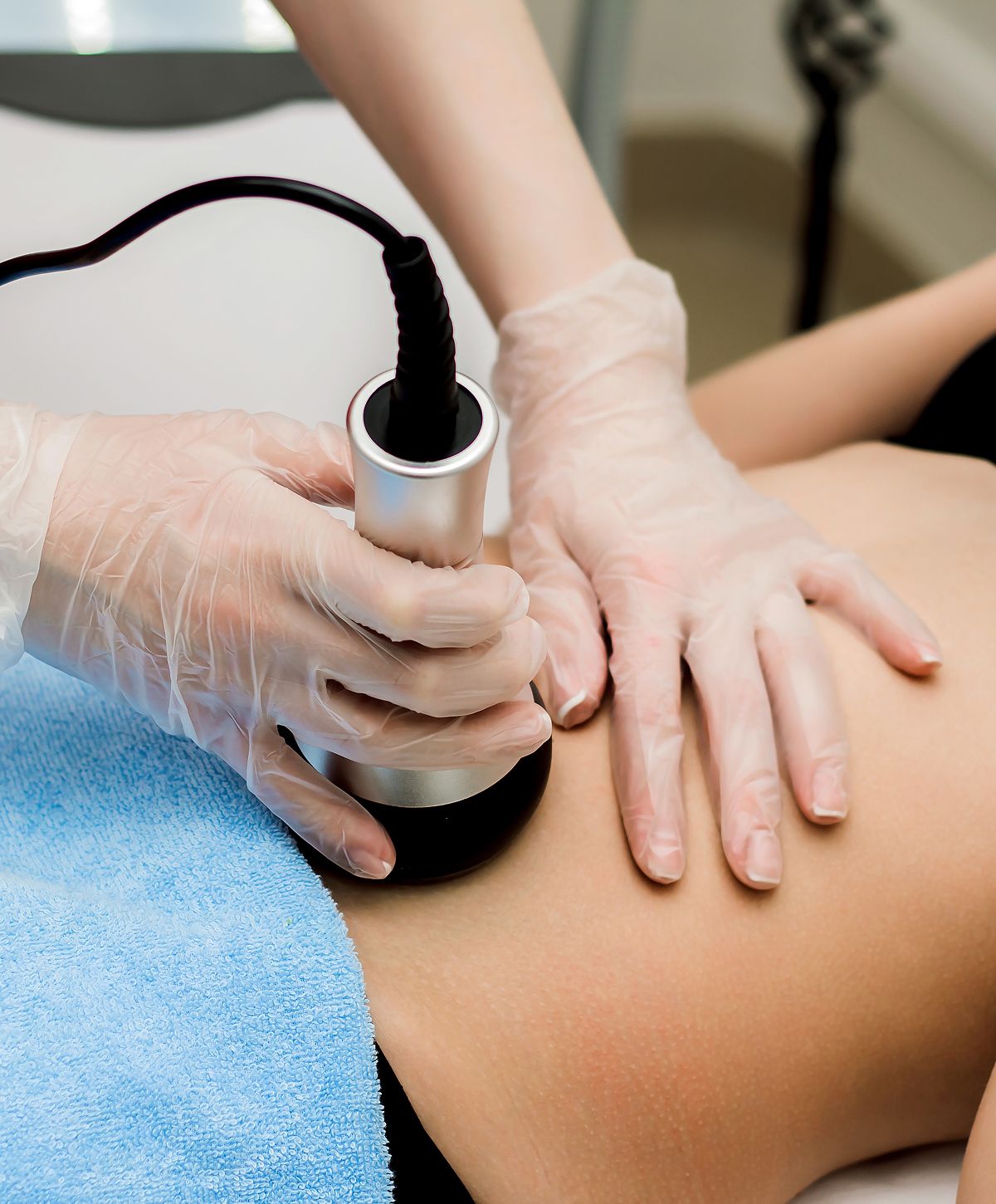 Ultrasound treatment for body contouring session.